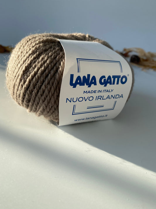 Nuovo Irlanda Lana Gatto